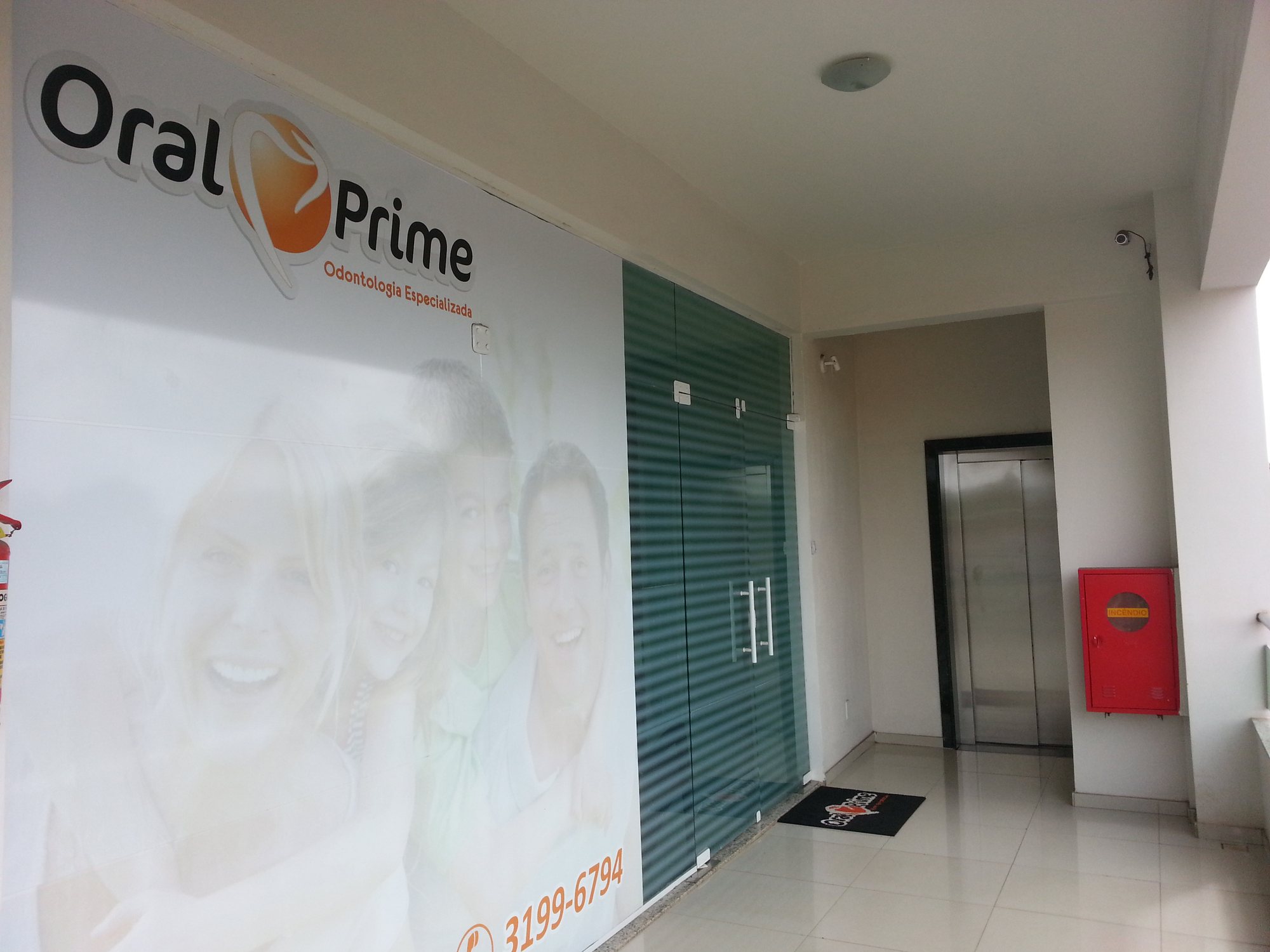 Entrada da Oral Prime no Terraço Structura